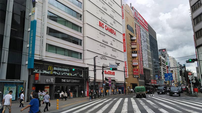 ビックカメラ池袋東口